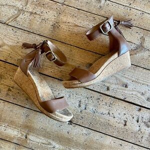 UGG Zoe Wedge Sandals Brown Leather Size 6